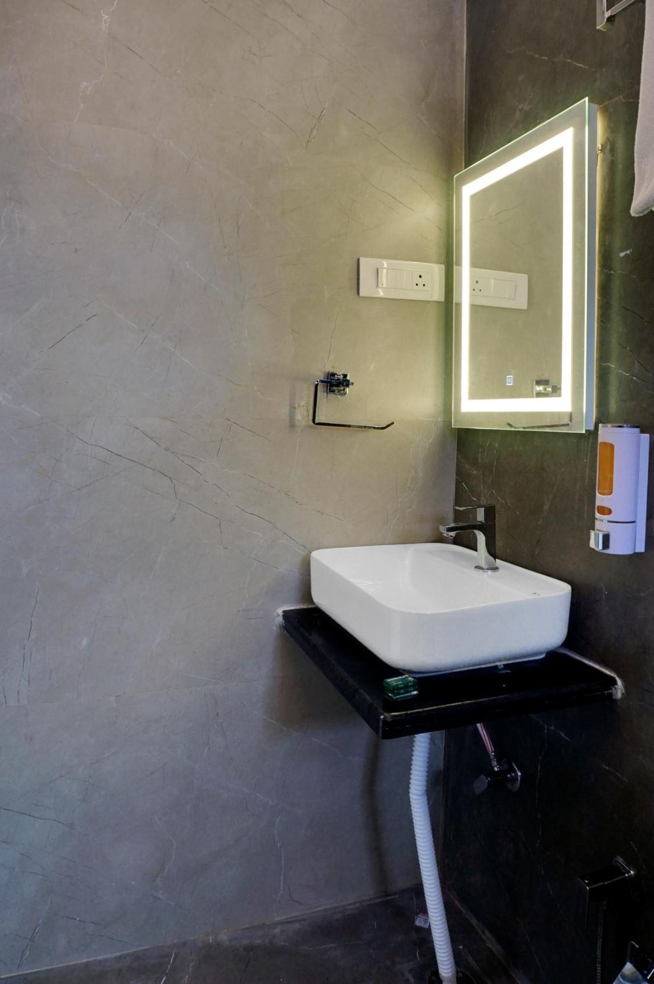Hotel Sayba Executive Pune Exterior foto